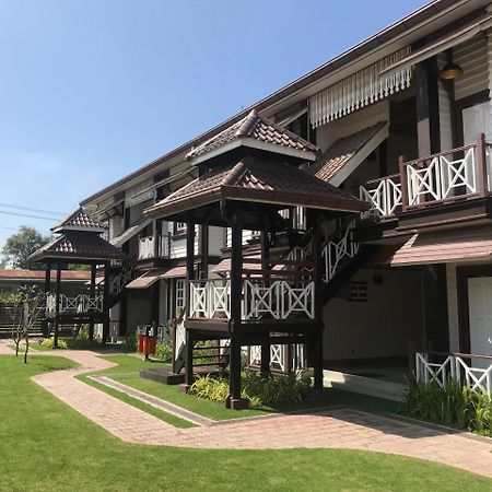 Silver Lake Hotel ยองชเว ภายนอก รูปภาพ